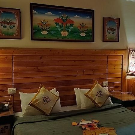 Auspiscious Him View Hotel McLeod Ganj Exterior photo