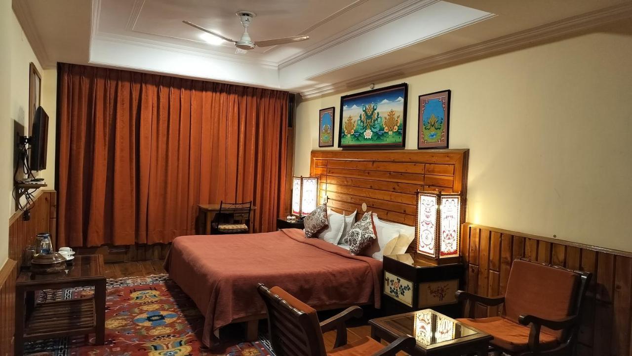 Auspiscious Him View Hotel McLeod Ganj Exterior photo